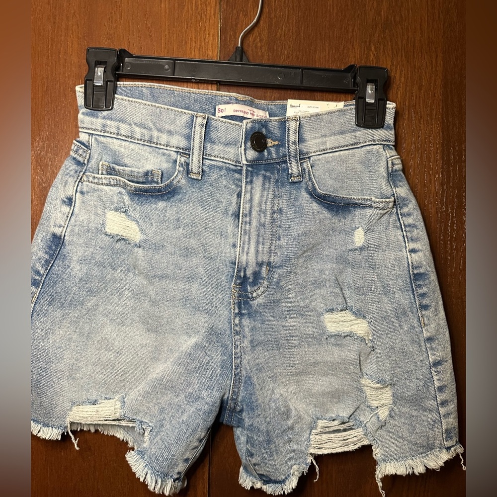 SO JEAN SHORTS SIZE 0